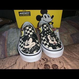 Limited edition Mickey Mouse vans!